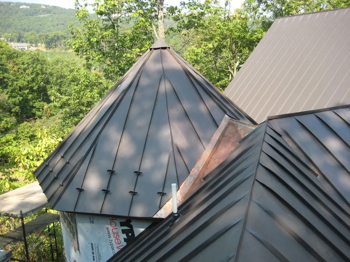 Professional Roof Tarp Installation by Craftsman Roofing in Eastanollee
